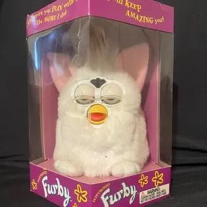 Furby ホワイト 箱付き　動作確認済み Furby ホワイト 箱付き 動作確認済み（Furby ホワイト 箱付き